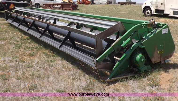 image for item F8763 John Deere 930 platform header