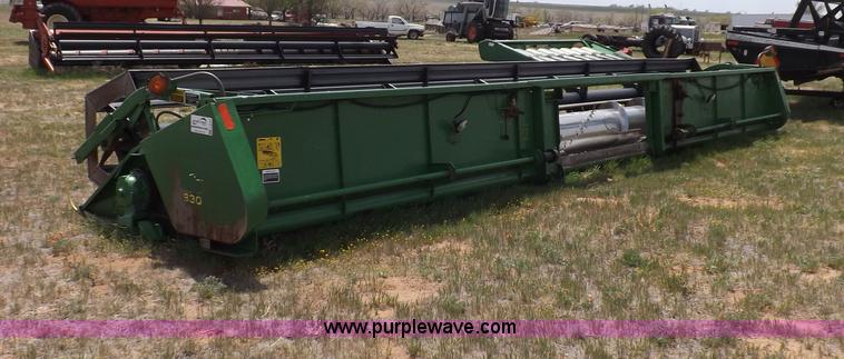 image for item F8763 John Deere 930 platform header