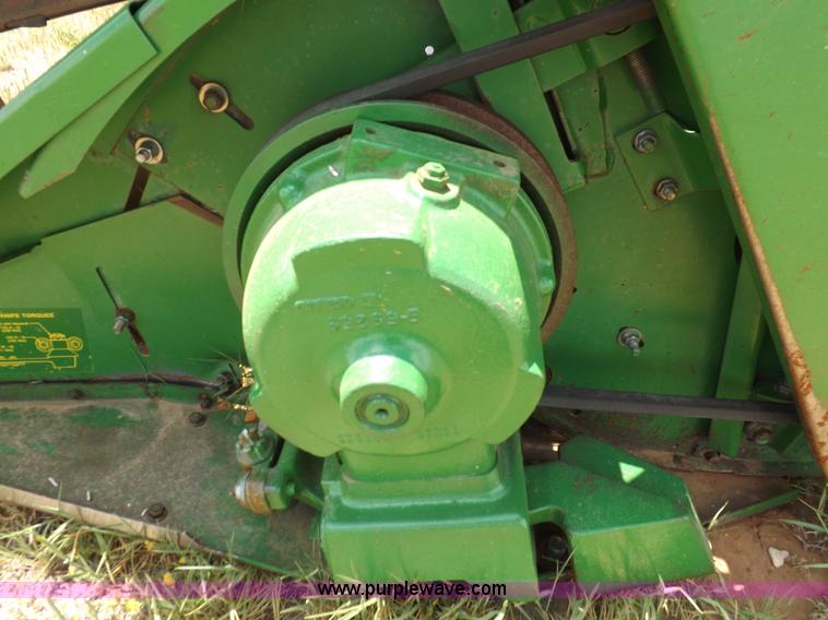 image for item F8763 John Deere 930 platform header