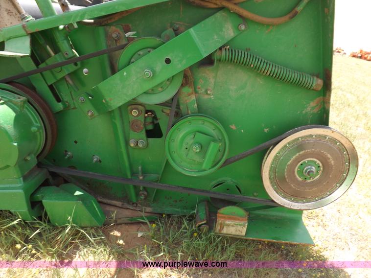 image for item F8763 John Deere 930 platform header