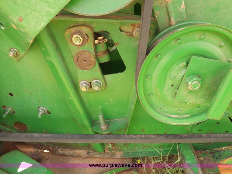 image for item F8763 John Deere 930 platform header