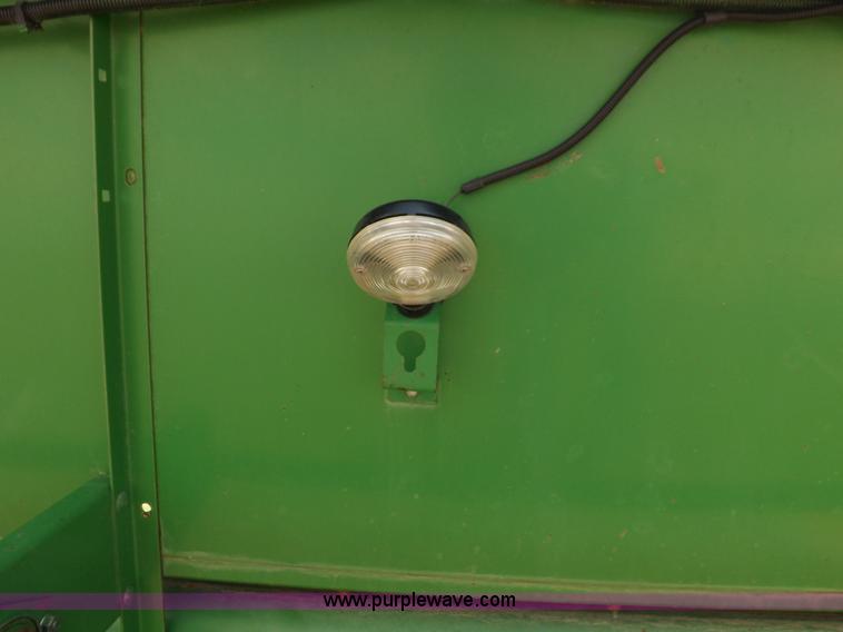 image for item F8763 John Deere 930 platform header