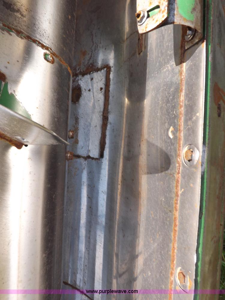 image for item F8763 John Deere 930 platform header