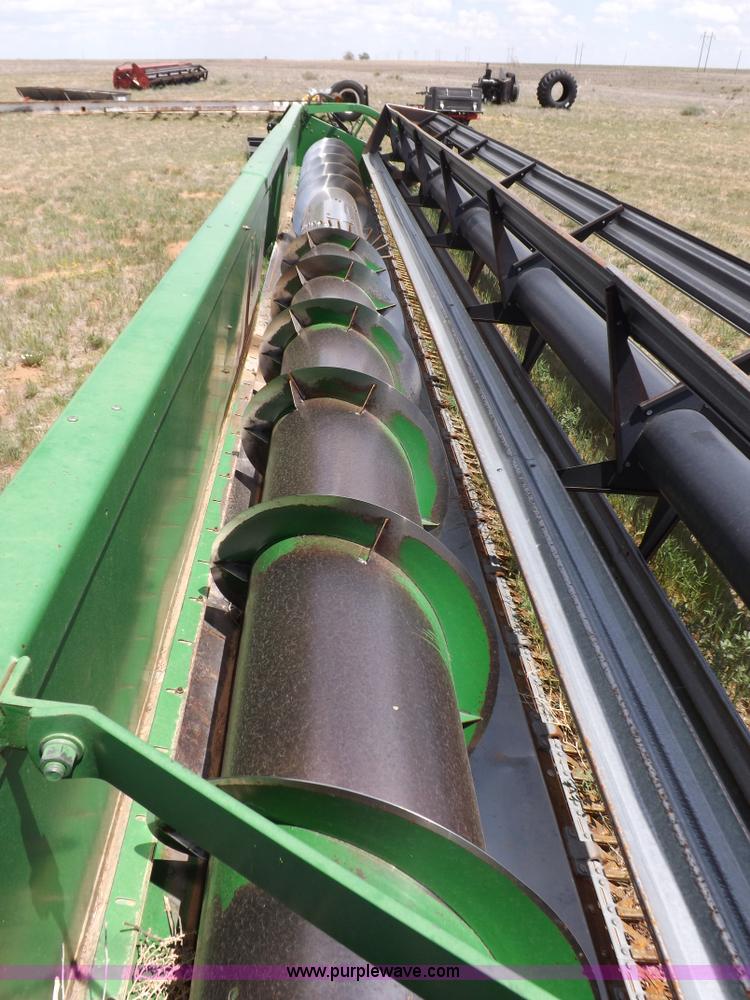 image for item F8763 John Deere 930 platform header