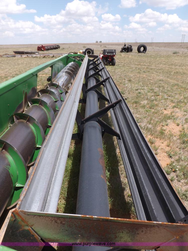 image for item F8763 John Deere 930 platform header