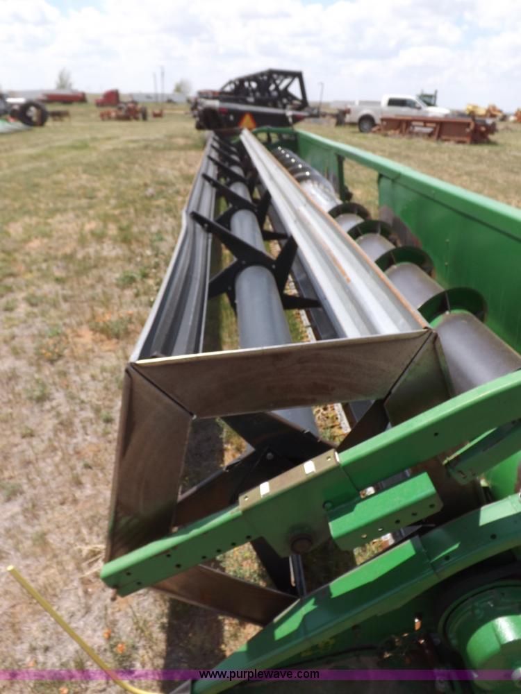 image for item F8763 John Deere 930 platform header