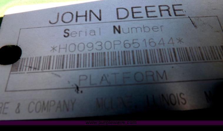 image for item F8763 John Deere 930 platform header