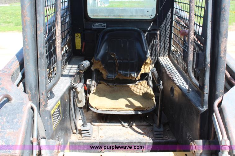 image for item G5345 1995 New Holland LX885 skid steer