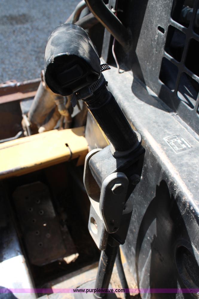 image for item G5345 1995 New Holland LX885 skid steer