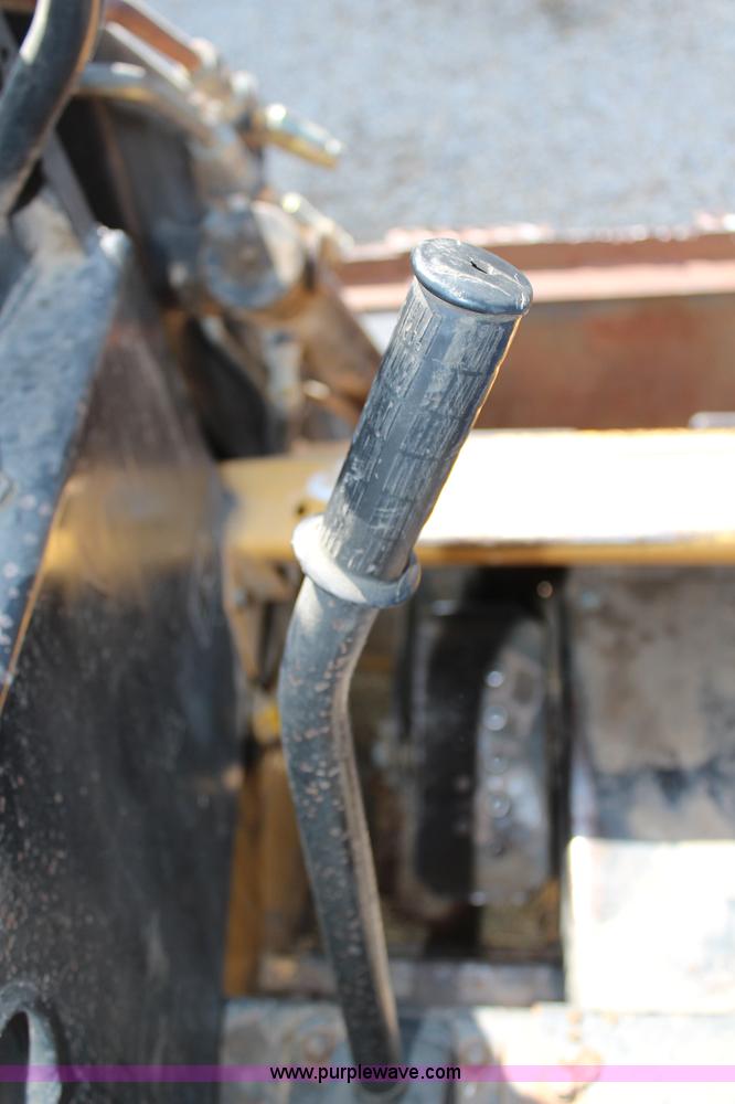 image for item G5345 1995 New Holland LX885 skid steer