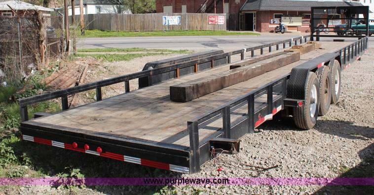 image for item G5440 2010 Retco 40' gooseneck trailer