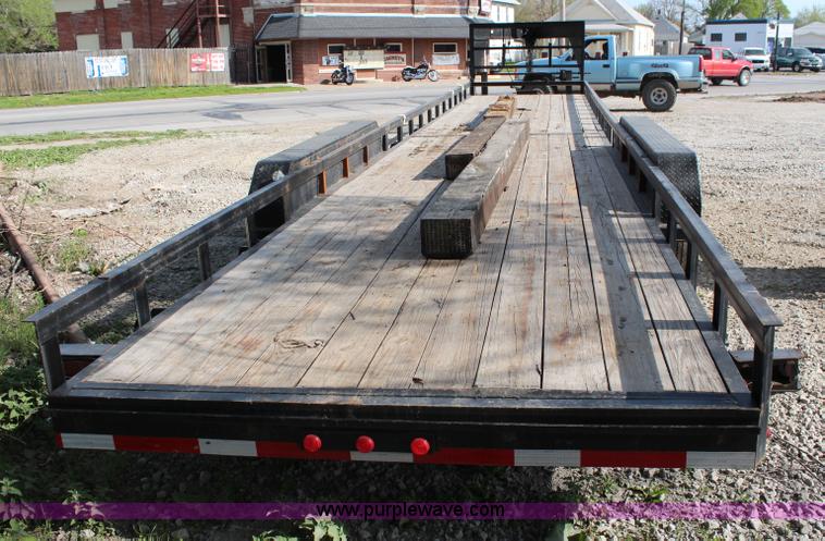 image for item G5440 2010 Retco 40' gooseneck trailer