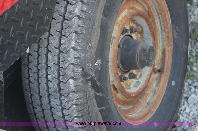 image for item G5440 2010 Retco 40' gooseneck trailer