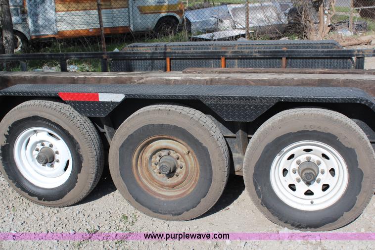 image for item G5440 2010 Retco 40' gooseneck trailer