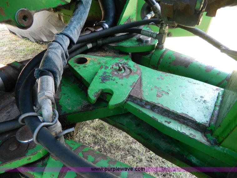 image for item G7840 1989 John Deere 8760 4WD tractor