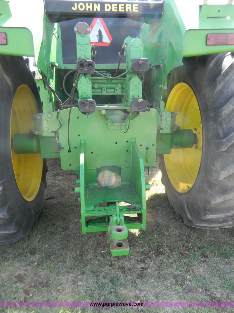 image for item G7840 1989 John Deere 8760 4WD tractor