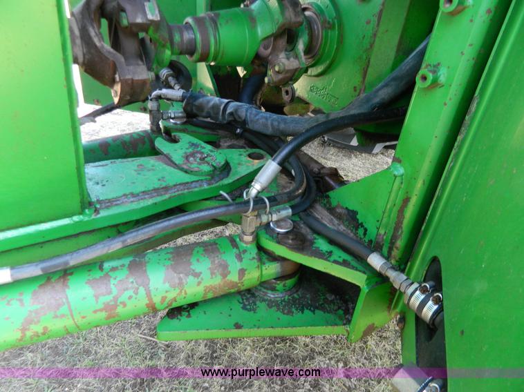 image for item G7840 1989 John Deere 8760 4WD tractor