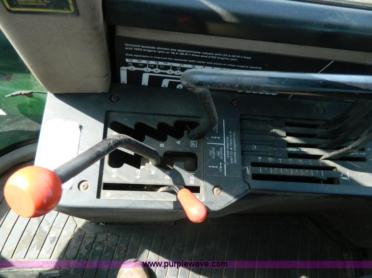 image for item G7840 1989 John Deere 8760 4WD tractor