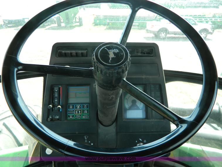 image for item G7840 1989 John Deere 8760 4WD tractor