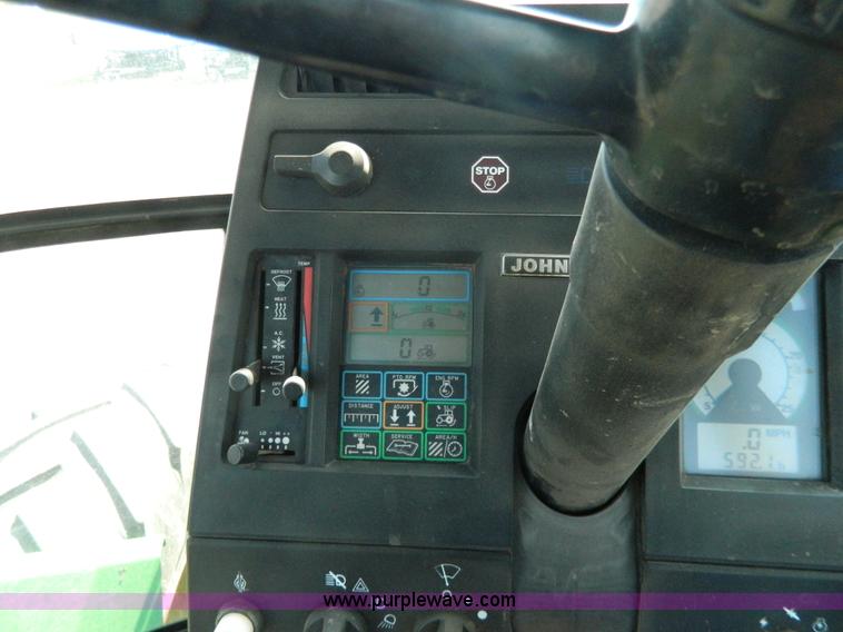 image for item G7840 1989 John Deere 8760 4WD tractor