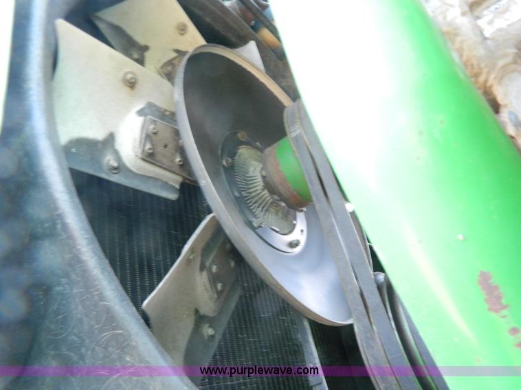 image for item G7840 1989 John Deere 8760 4WD tractor