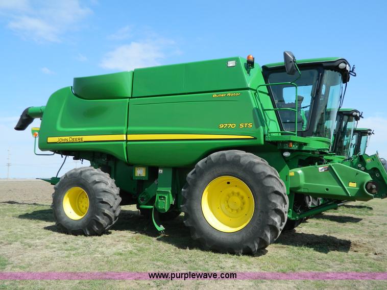 image for item G7841 2010 John Deere 9770 STS RWA combine