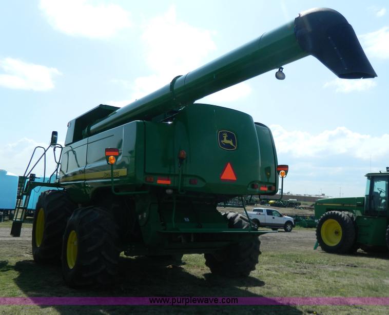 image for item G7841 2010 John Deere 9770 STS RWA combine
