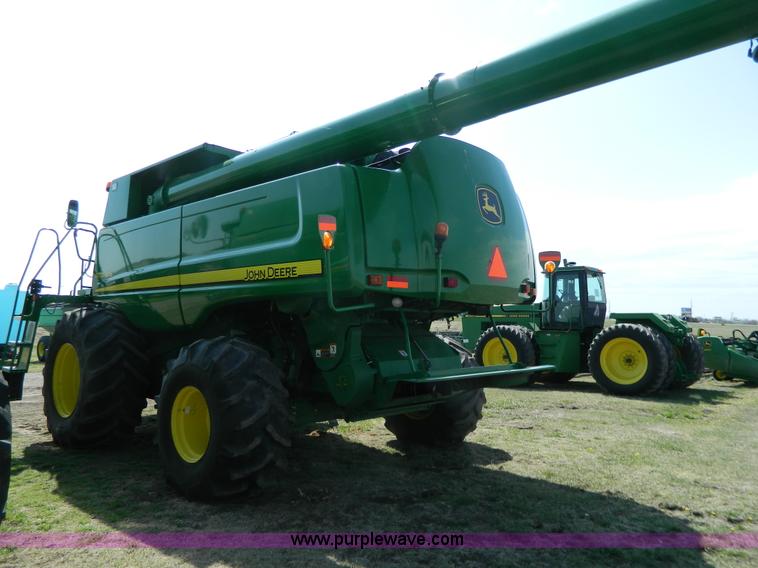 image for item G7841 2010 John Deere 9770 STS RWA combine