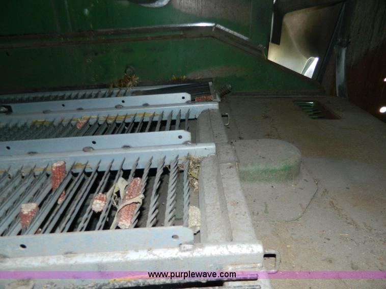 image for item G7841 2010 John Deere 9770 STS RWA combine