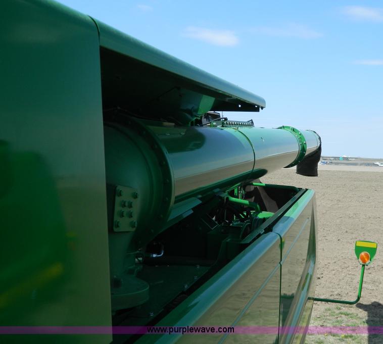 image for item G7841 2010 John Deere 9770 STS RWA combine