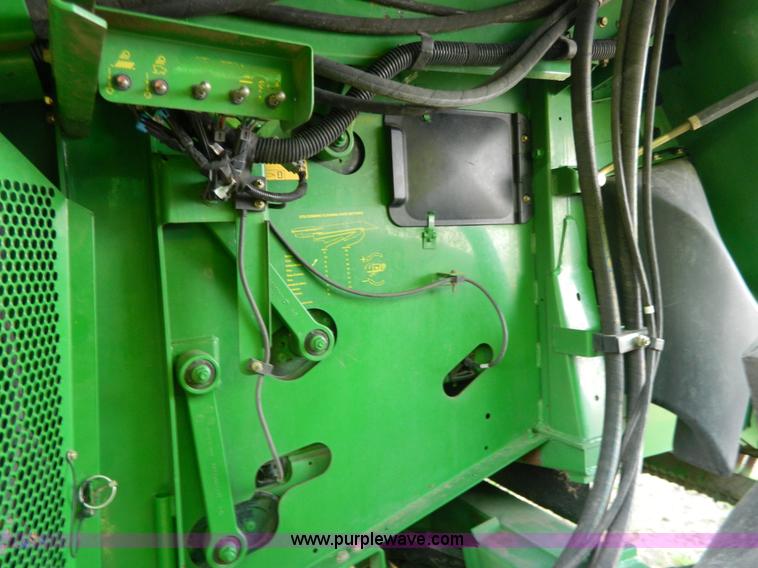 image for item G7841 2010 John Deere 9770 STS RWA combine