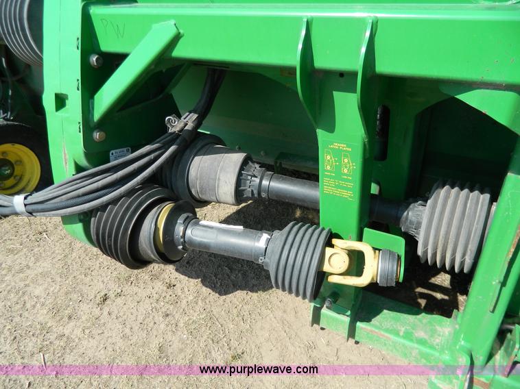 image for item G7842 2010 John Deere 635D draper header
