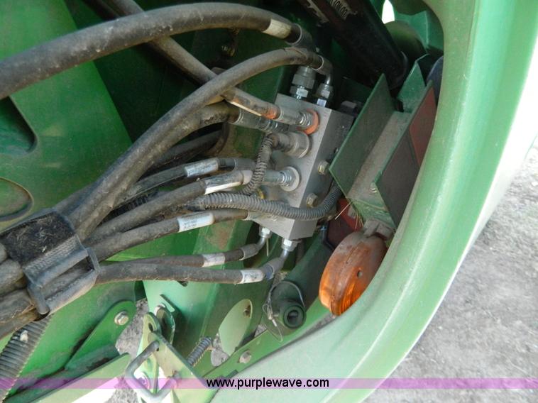 image for item G7842 2010 John Deere 635D draper header