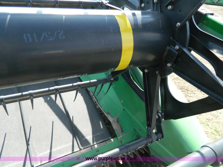 image for item G7843 2010 John Deere 635D draper header