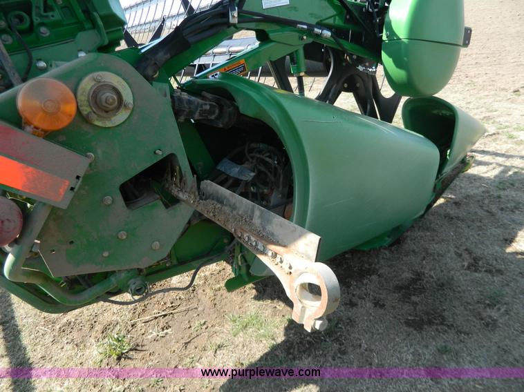 image for item G7843 2010 John Deere 635D draper header