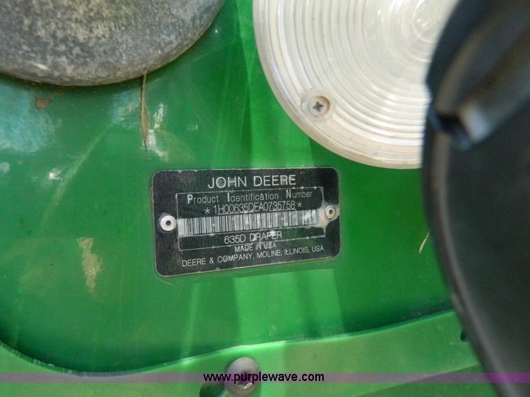 image for item G7843 2010 John Deere 635D draper header