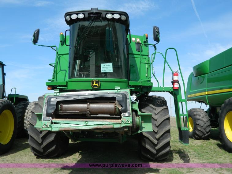 image for item G7844 2010 John Deere 9770 STS RWA combine