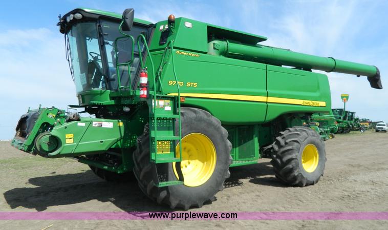 image for item G7844 2010 John Deere 9770 STS RWA combine