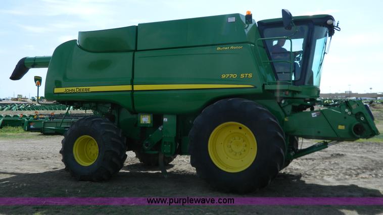 image for item G7844 2010 John Deere 9770 STS RWA combine