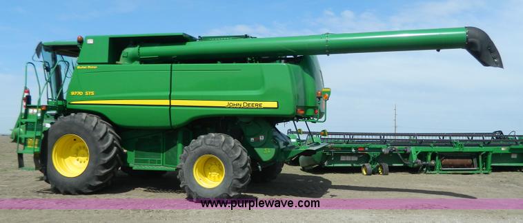 image for item G7844 2010 John Deere 9770 STS RWA combine