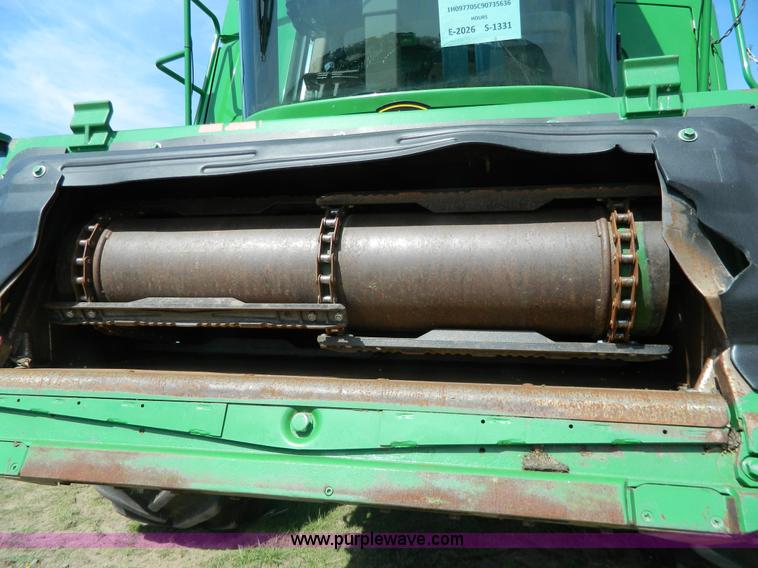 image for item G7844 2010 John Deere 9770 STS RWA combine