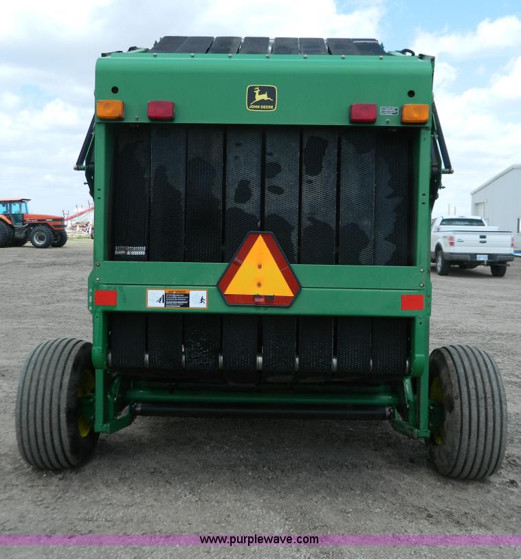 image for item G7854 1998 John Deere 566 round baler