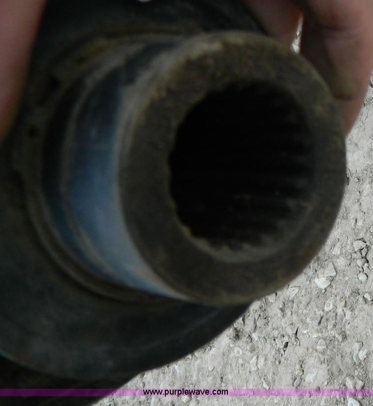 image for item G7855 2003 New Holland BR780 round baler