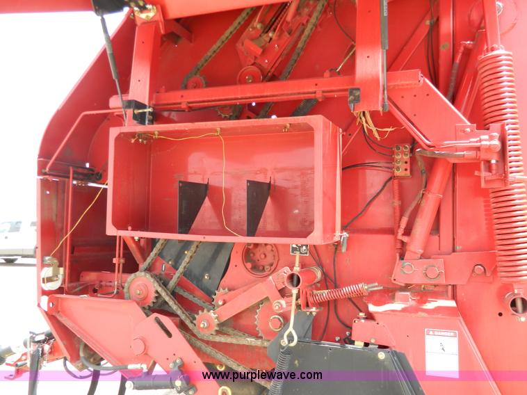 image for item G7855 2003 New Holland BR780 round baler