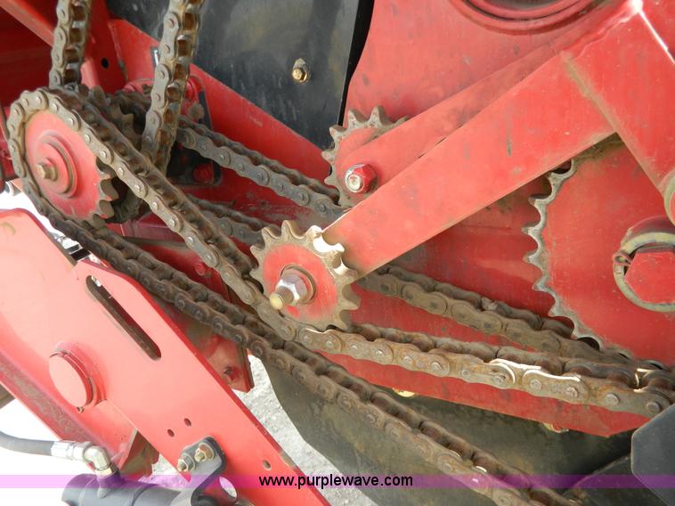 image for item G7855 2003 New Holland BR780 round baler