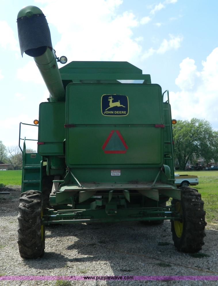 image for item G7859 1984 John Deere 7720 Turbo combine