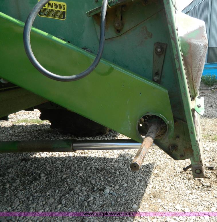 image for item G7859 1984 John Deere 7720 Turbo combine