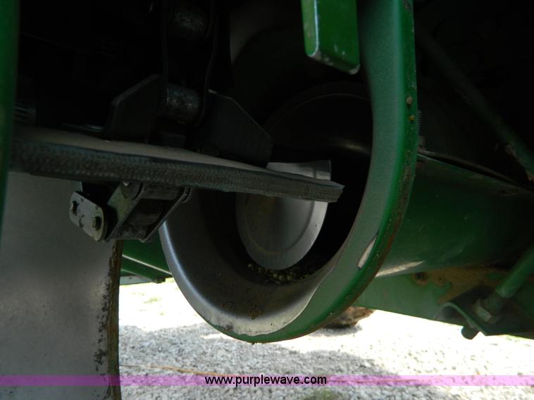 image for item G7859 1984 John Deere 7720 Turbo combine