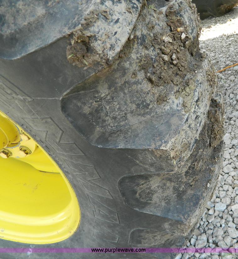 image for item G7859 1984 John Deere 7720 Turbo combine