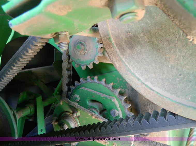 image for item G7859 1984 John Deere 7720 Turbo combine
